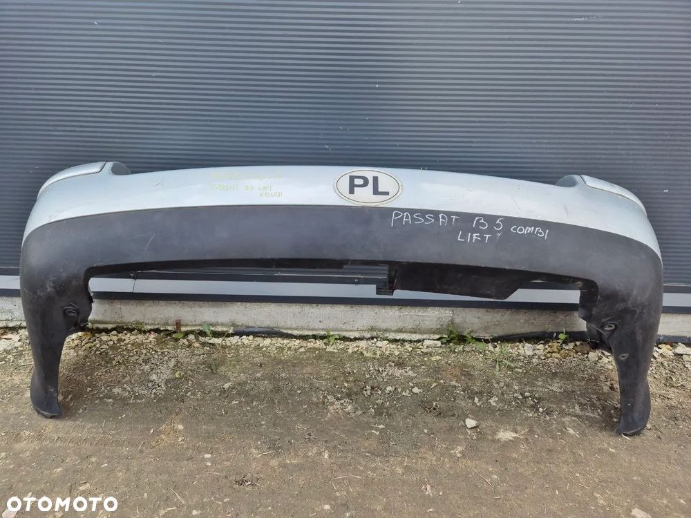 ORYGINALNY ZDERZAK  TYLNI ZDERZAK  PASSAT B5 - 31