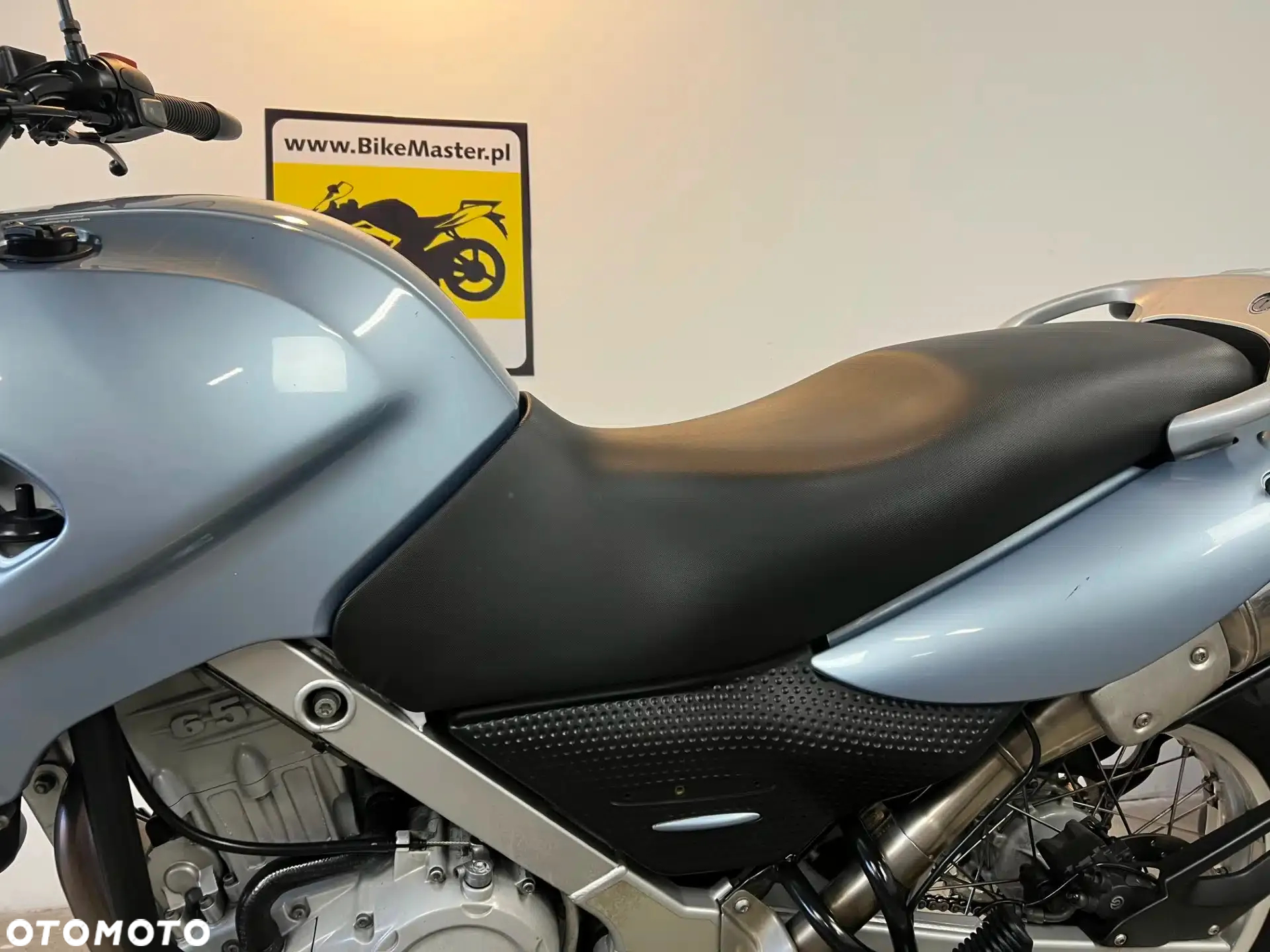 BMW F - 26