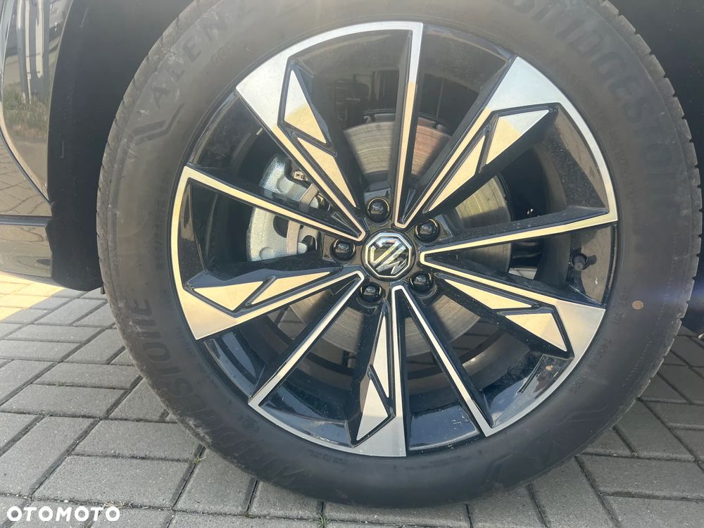 MG HS 1.5 T-GDI Exclusive DCT - 11