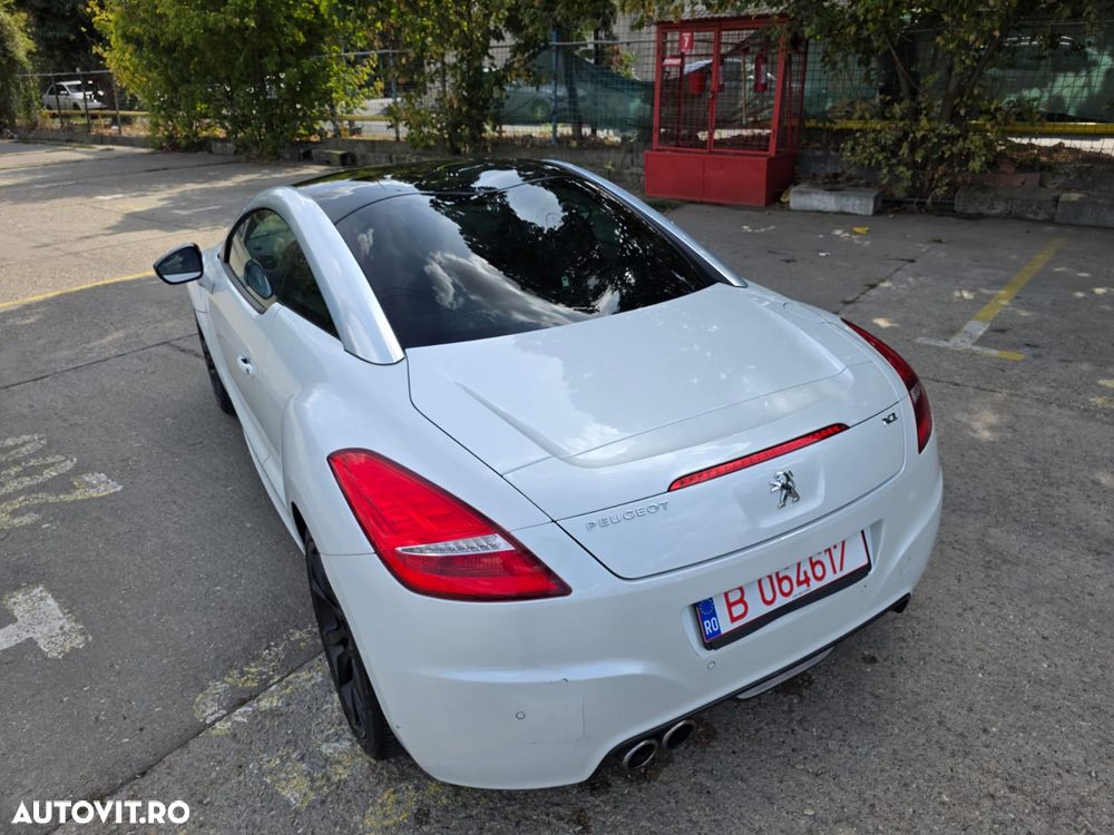 Peugeot RCZ - 8