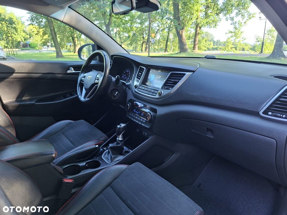 Hyundai Tucson 1.6 Turbo 4WD Intro Edition - 33