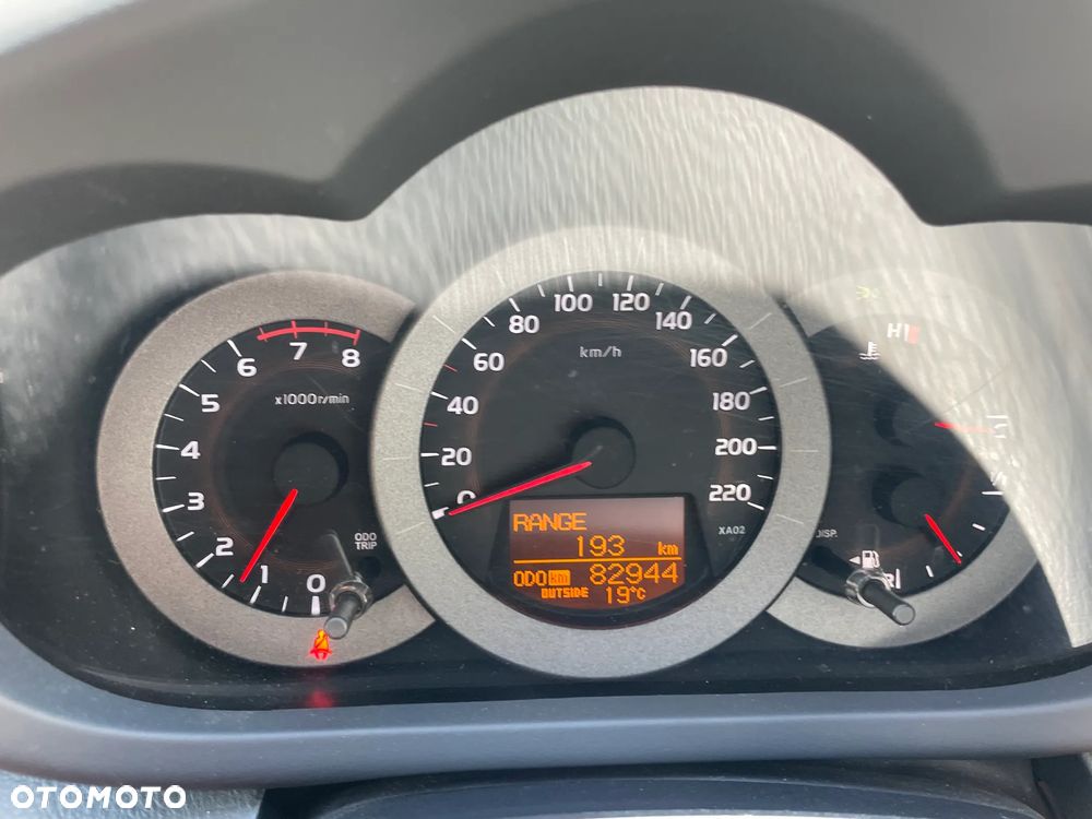 Toyota RAV4 2.0 VVT-i Premium - 14