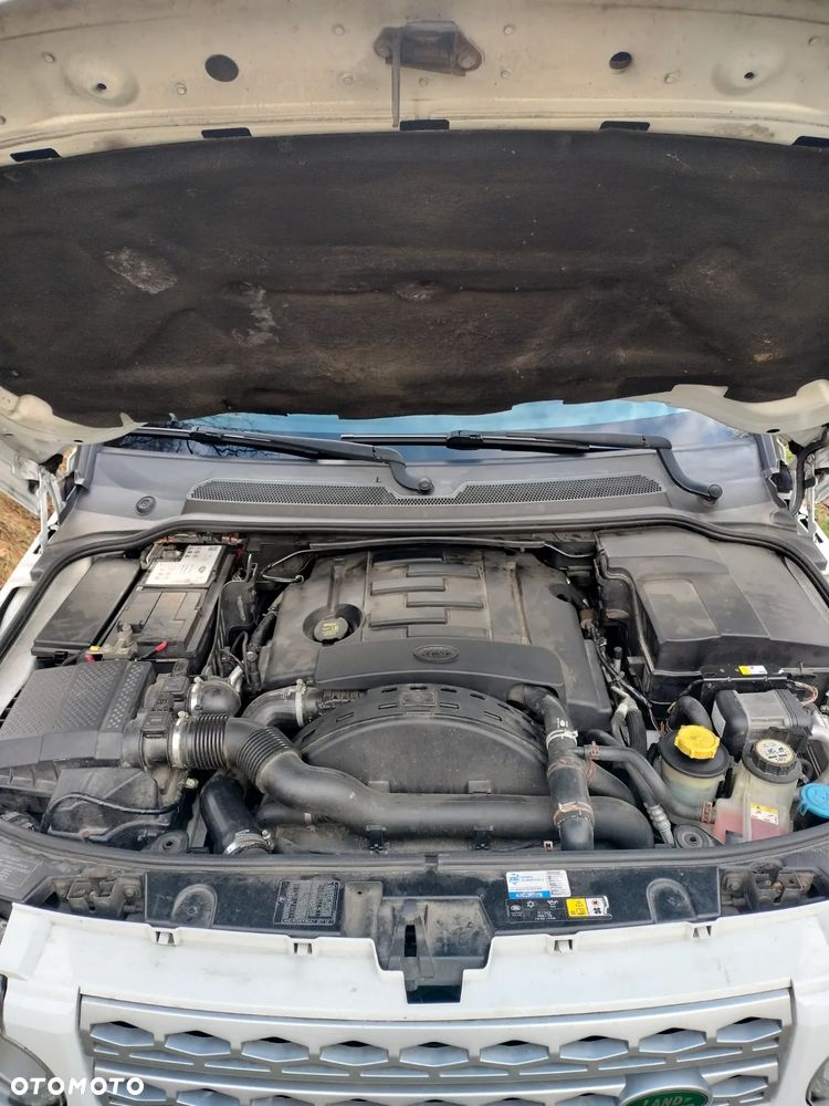 Land Rover Discovery 3.0 SD V6 HSE - 36