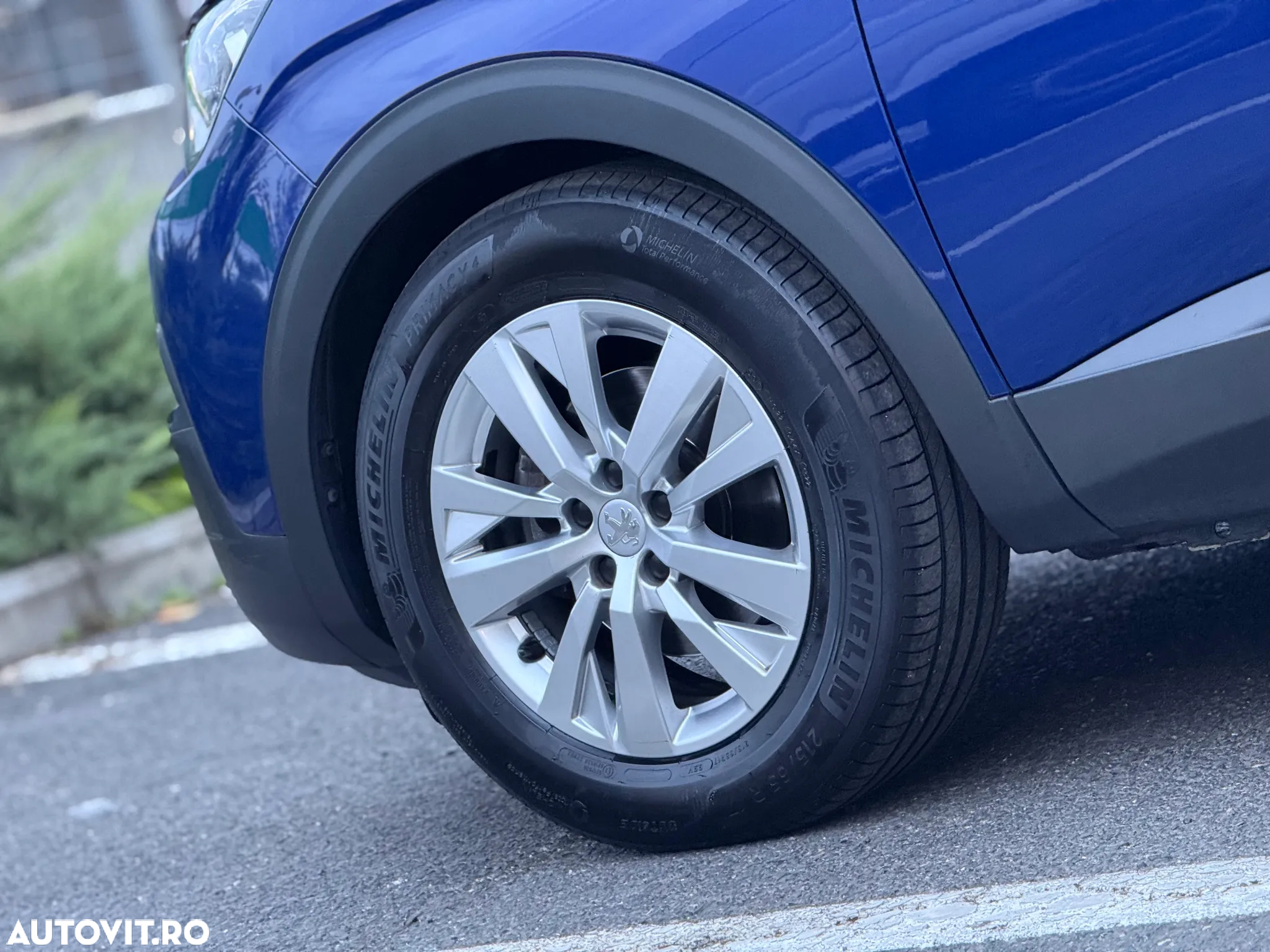 Peugeot 3008 1.2 PureTech 130 EAT8 Allure Pack - 11