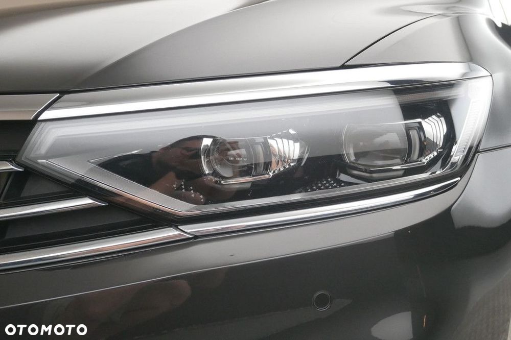 Volkswagen Passat Variant 1.5 TSI EVO Business DSG - 13
