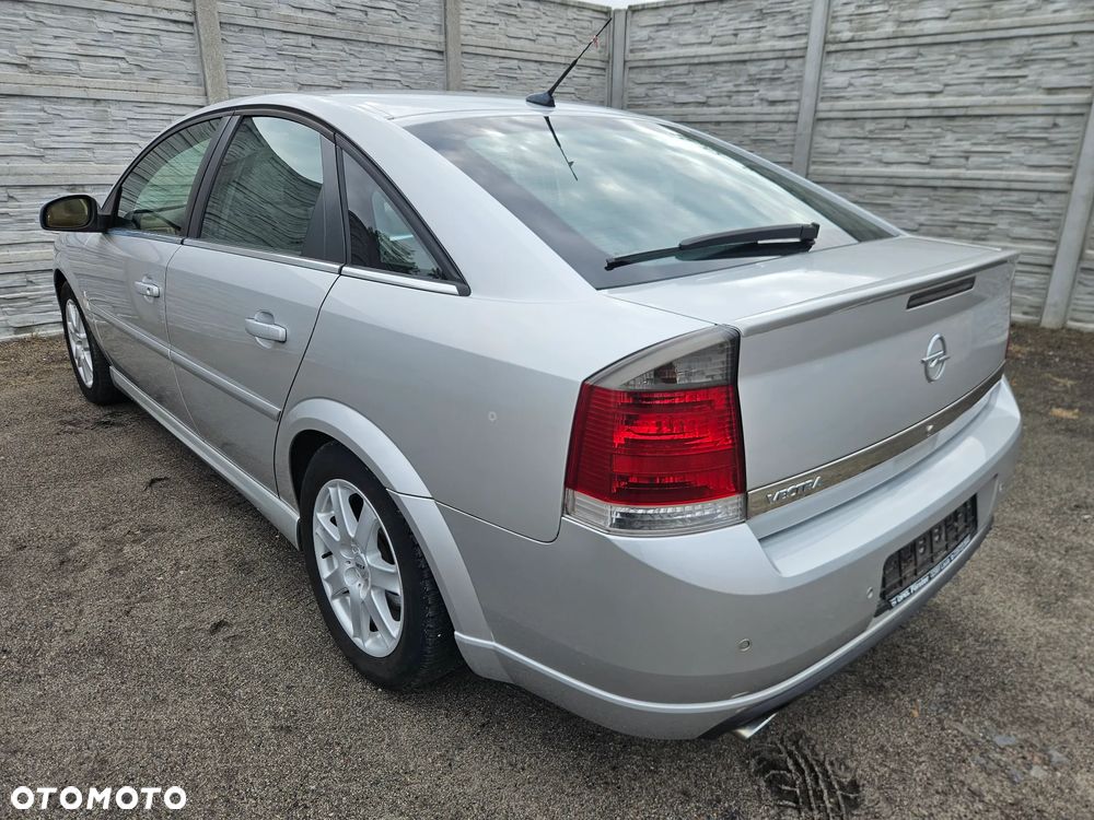 Opel Vectra 2.2 GTS - 4