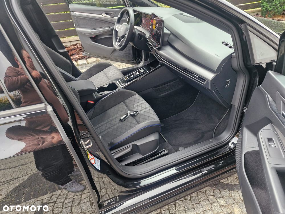 Volkswagen Golf 2.0 TDI SCR DSG R-Line - 12