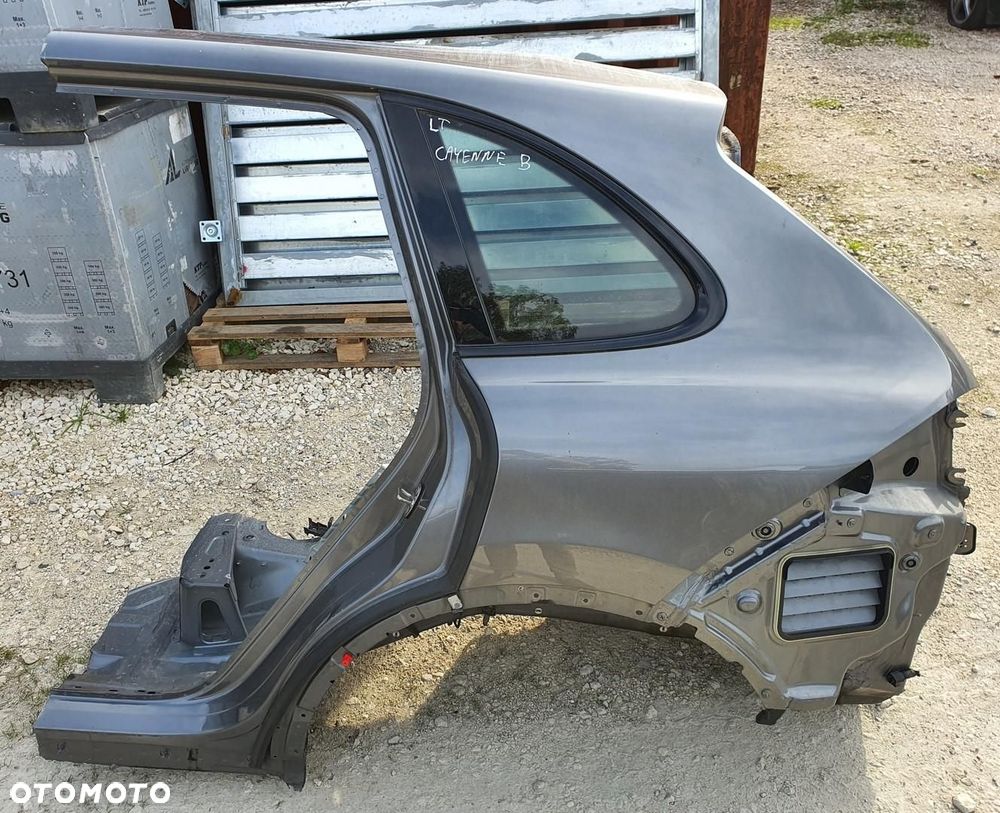 ĆWIARTKA BŁOTNIK LEWY TYŁ PORSCHE CAYENNE II 7P5 - 1