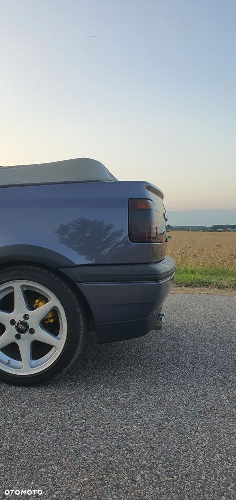 Volkswagen Golf 1.8 GT - 4