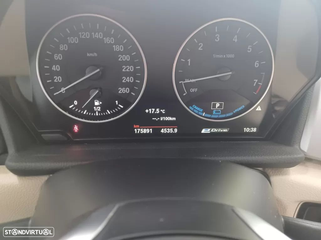 BMW 225xe Active Tourer Line Luxury - 13