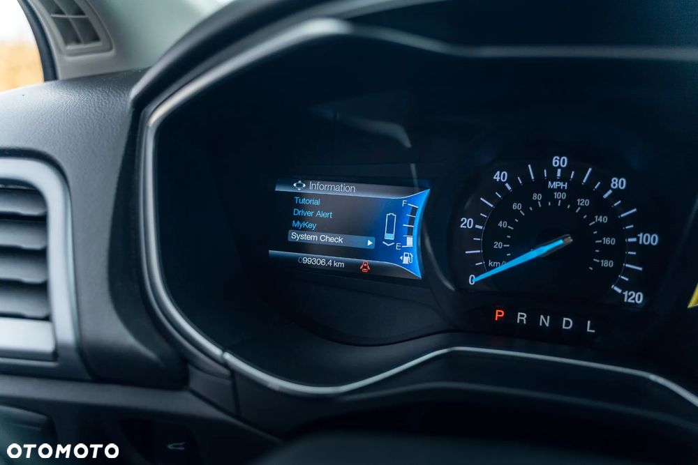 Ford Fusion 2.0 EcoBoost Titanium - 18