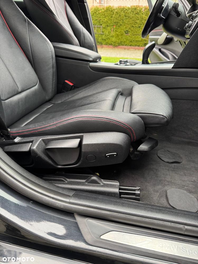 BMW Seria 3 330d Sport Line - 19