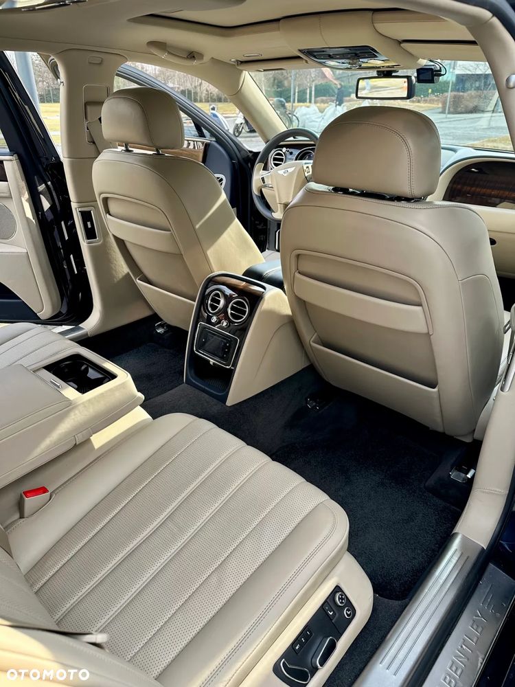 Bentley Flying Spur V8 - 26