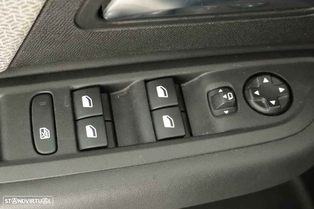 Citroën C4 1.2 PureTech Max EAT8 - 20