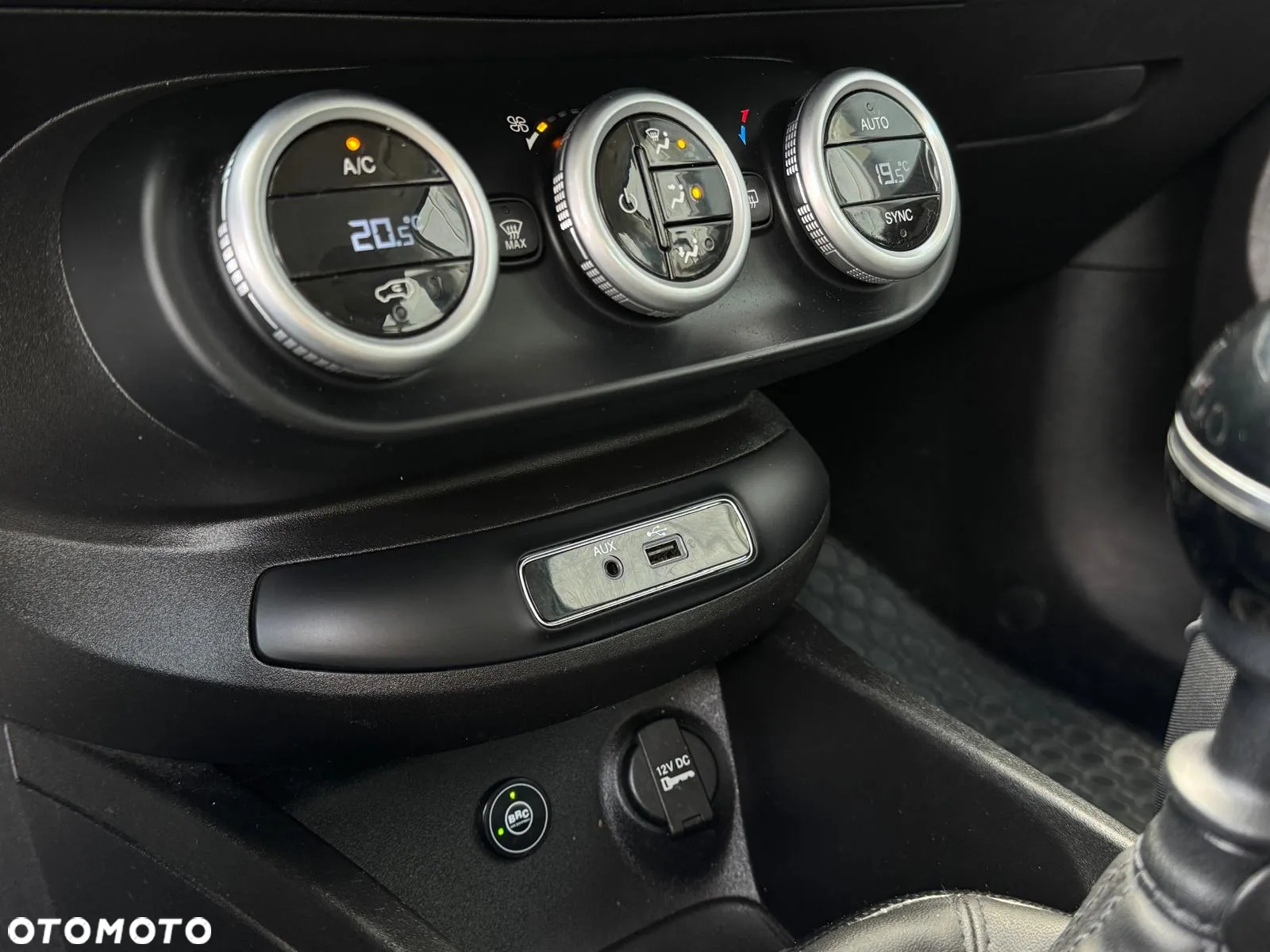Fiat 500X 1.4 MultiAir Lounge - 21