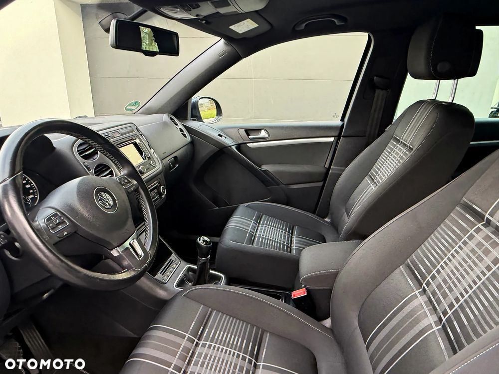 Volkswagen Tiguan 1.4 TSI BlueMotion Technology Lounge Sport & Style - 25