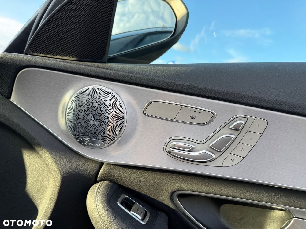 Mercedes-Benz Klasa C 220 d 4Matic 9G-TRONIC Night Edition - 13