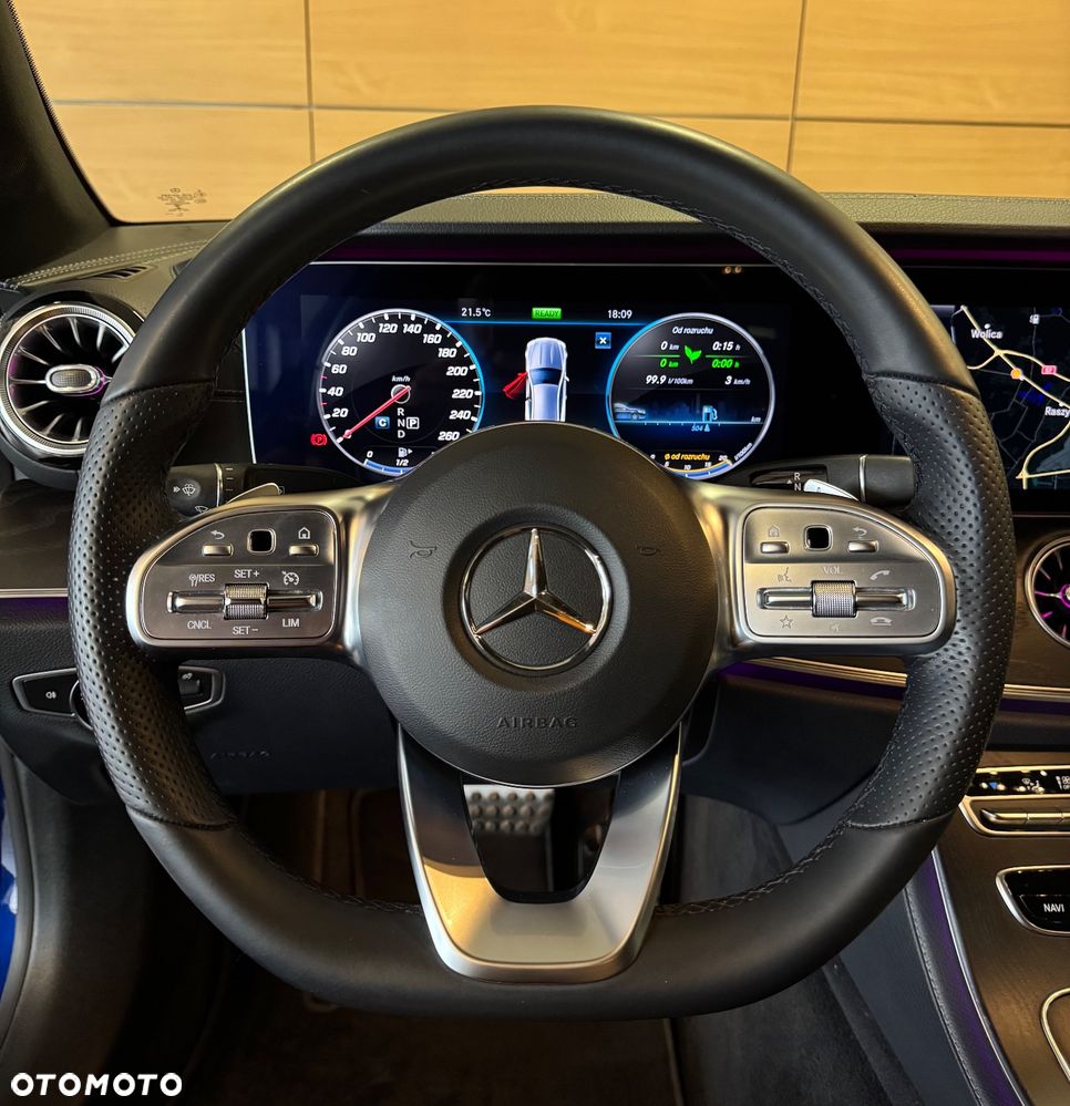 Mercedes-Benz Klasa E 300 9G-TRONIC AMG Line - 12