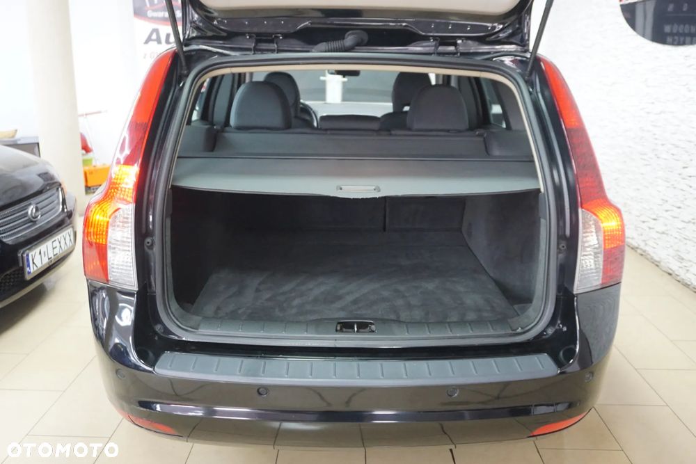 Volvo V50 D2 Kinetic - 17