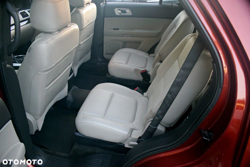 Ford Explorer EcoBoost Plug-in Hybrid PLATINUM - 35