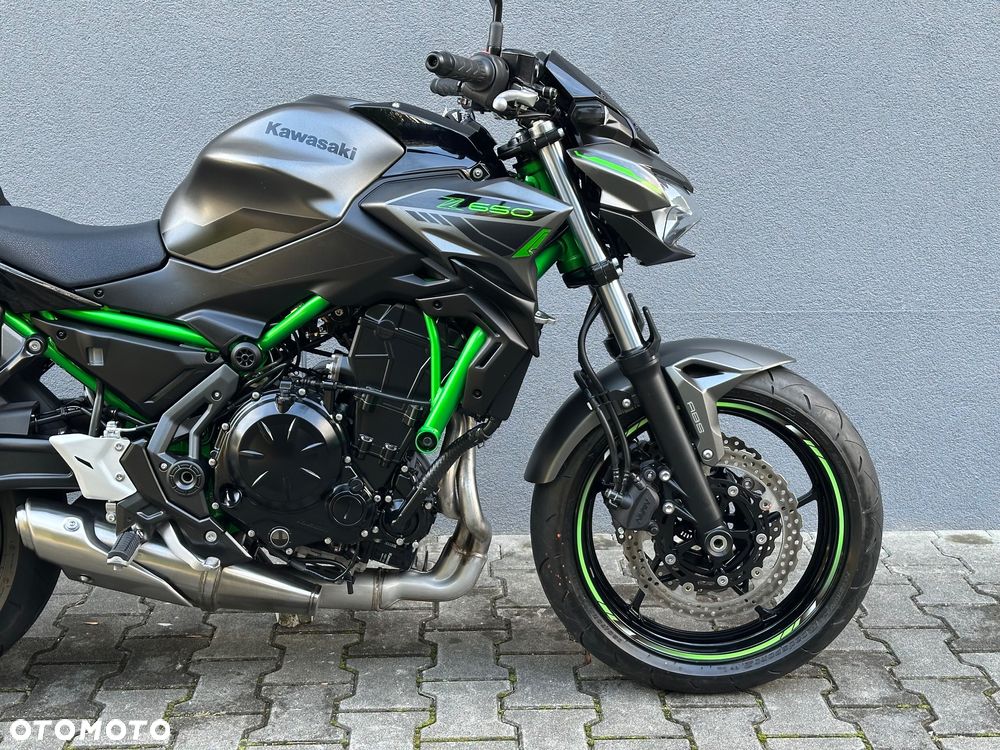 Kawasaki Z 650 - 10