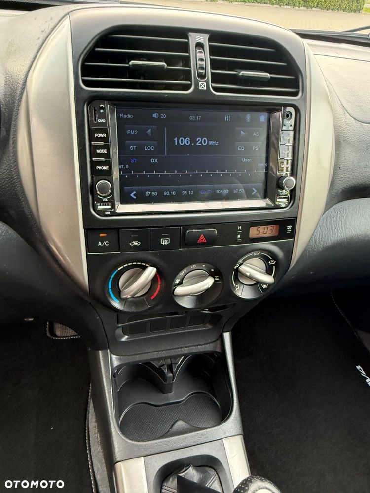 Toyota RAV4 - 24