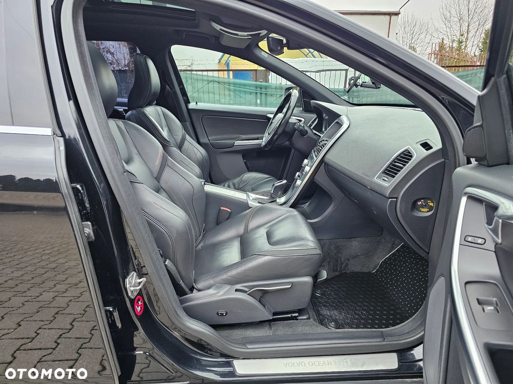 Volvo XC 60 D4 Drive-E Ocean Race - 25