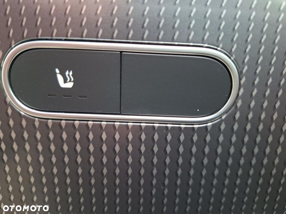 Mercedes-Benz GLB 200 Progressive 7G-DCT - 23