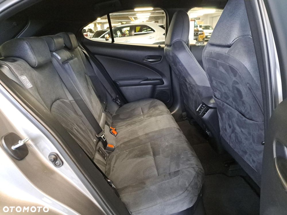 Lexus UX 250h GPF Business 2WD - 12