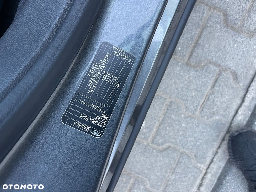 Ford Mondeo - 32