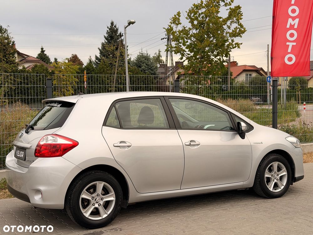 Toyota Auris - 17