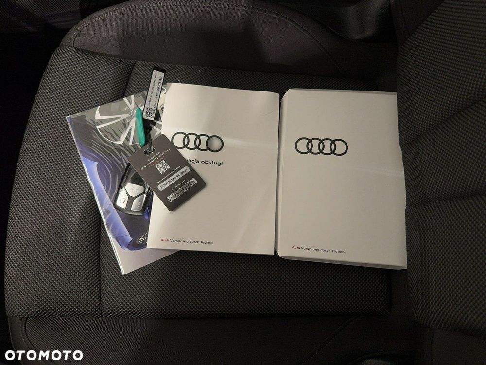 Audi A4 Limousine - 32