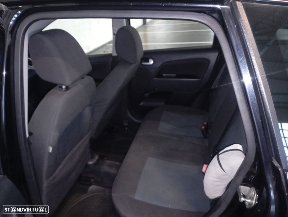 Ford Fiesta 1.25 Zetec - 13