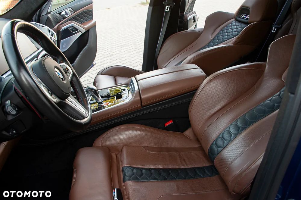 BMW X6M - 33