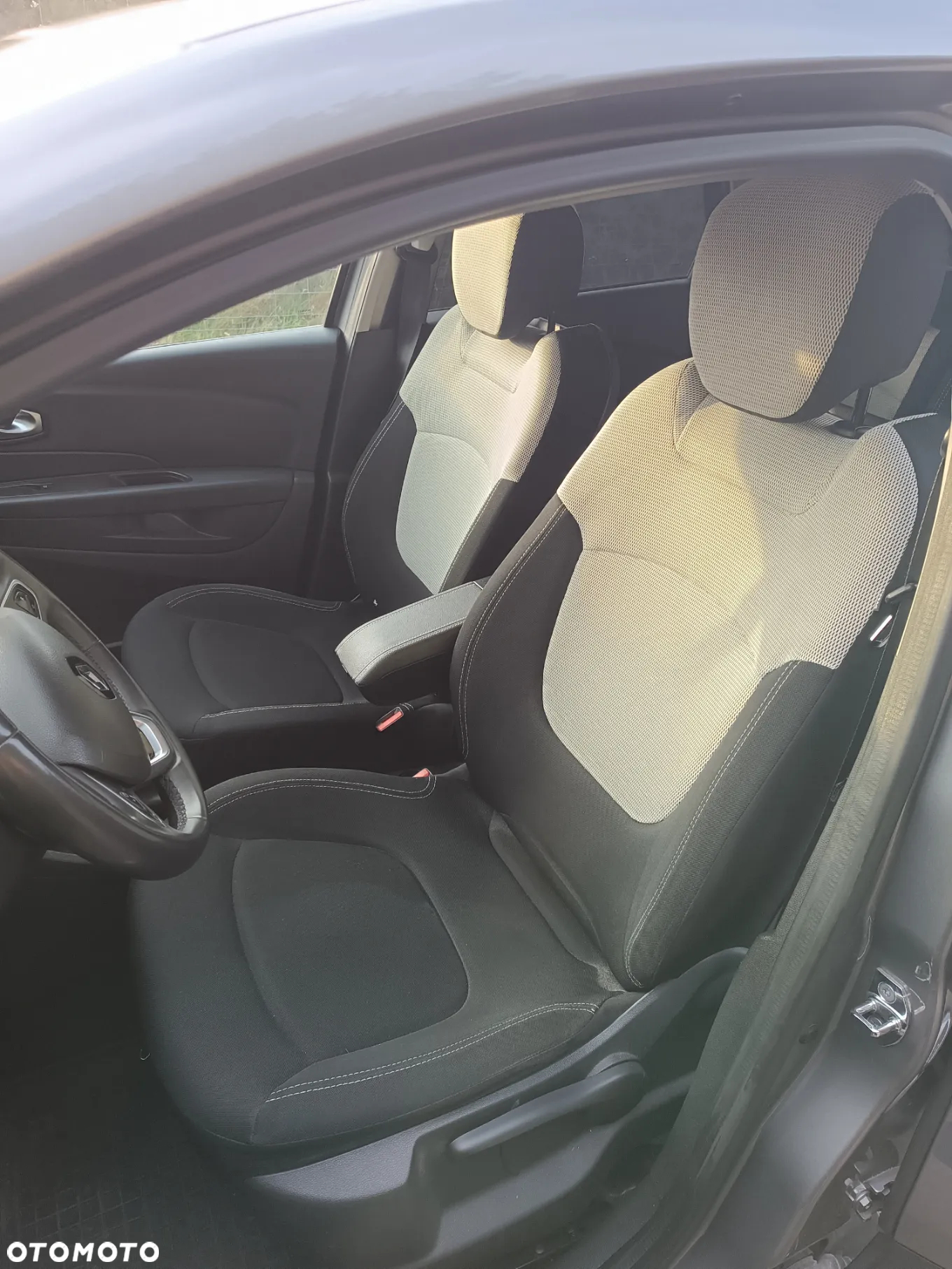 Renault Captur 1.2 Energy TCe Initiale Paris - 7