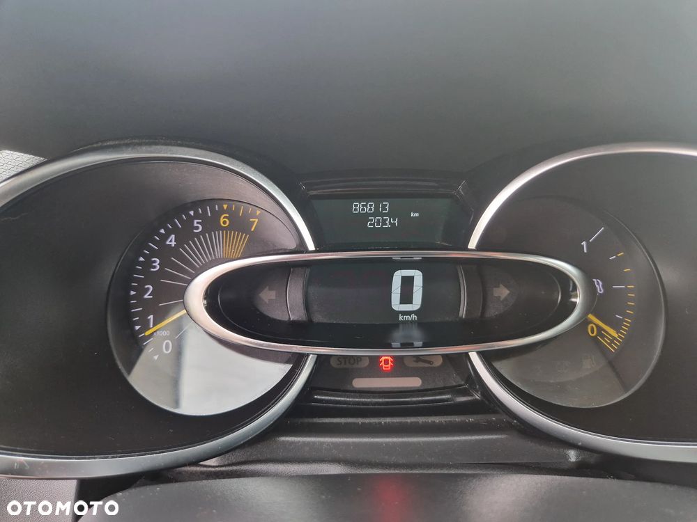 Renault Clio 1.2 16V 75 Limited - 6
