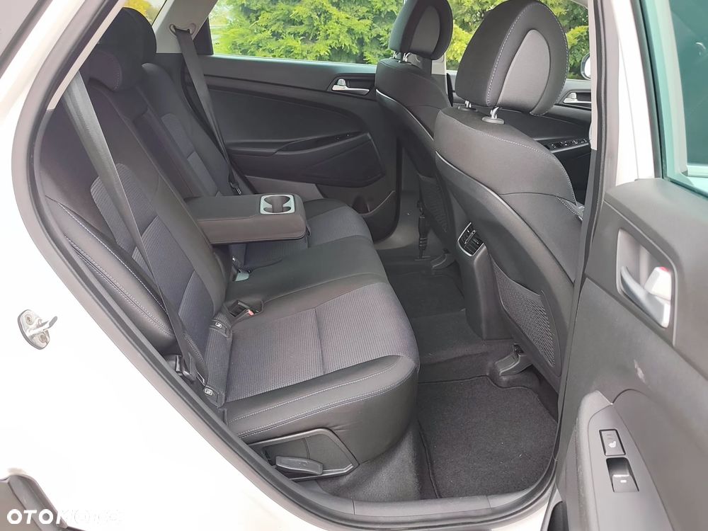 Hyundai Tucson blue 1.7 CRDi 2WD Advantage - 11