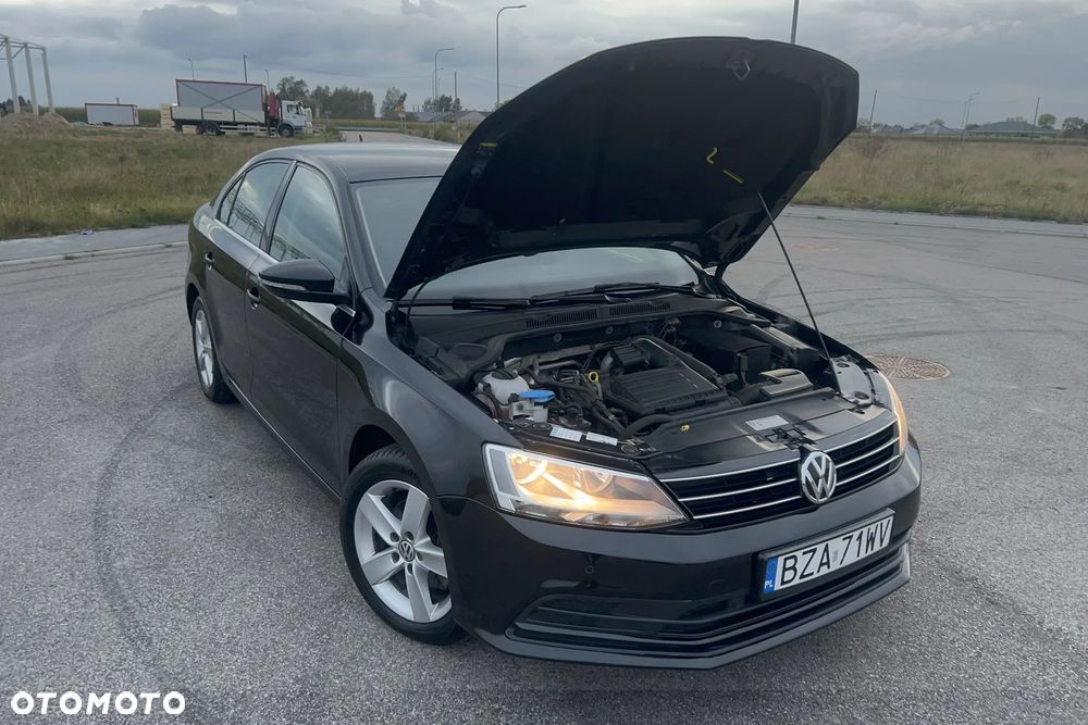 Volkswagen Jetta 1.4 TSI BMT Comfortline - 14