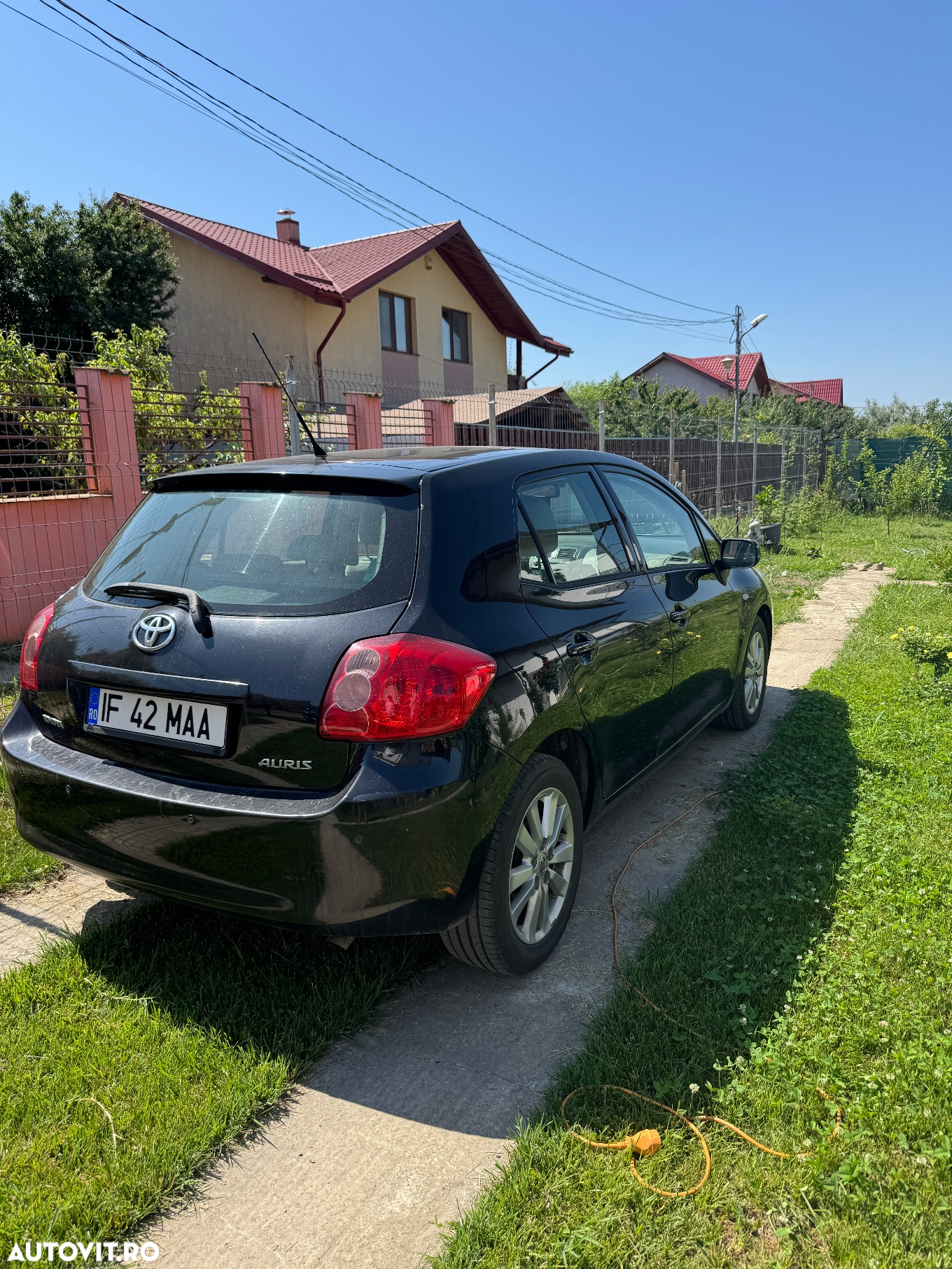 Toyota Auris 1.6 Luna Plus - 2