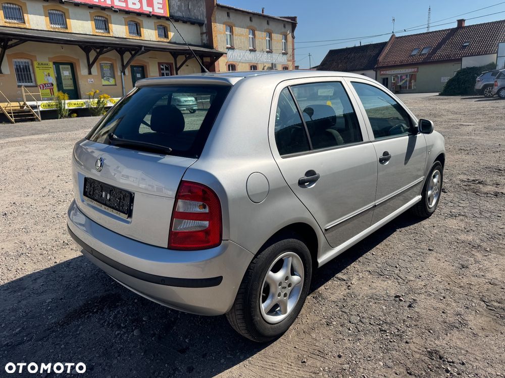 Skoda Fabia 1.4 16V Ambiente - 8