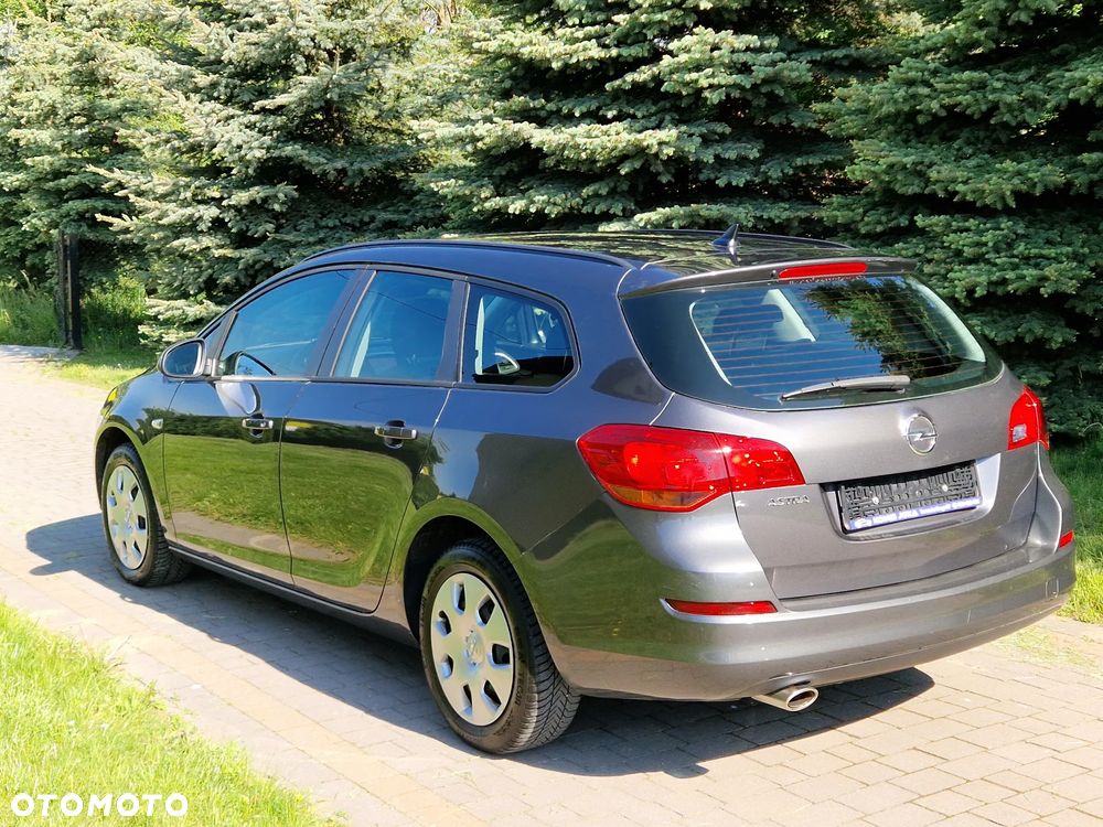 Opel Astra 1.4 Turbo - 10