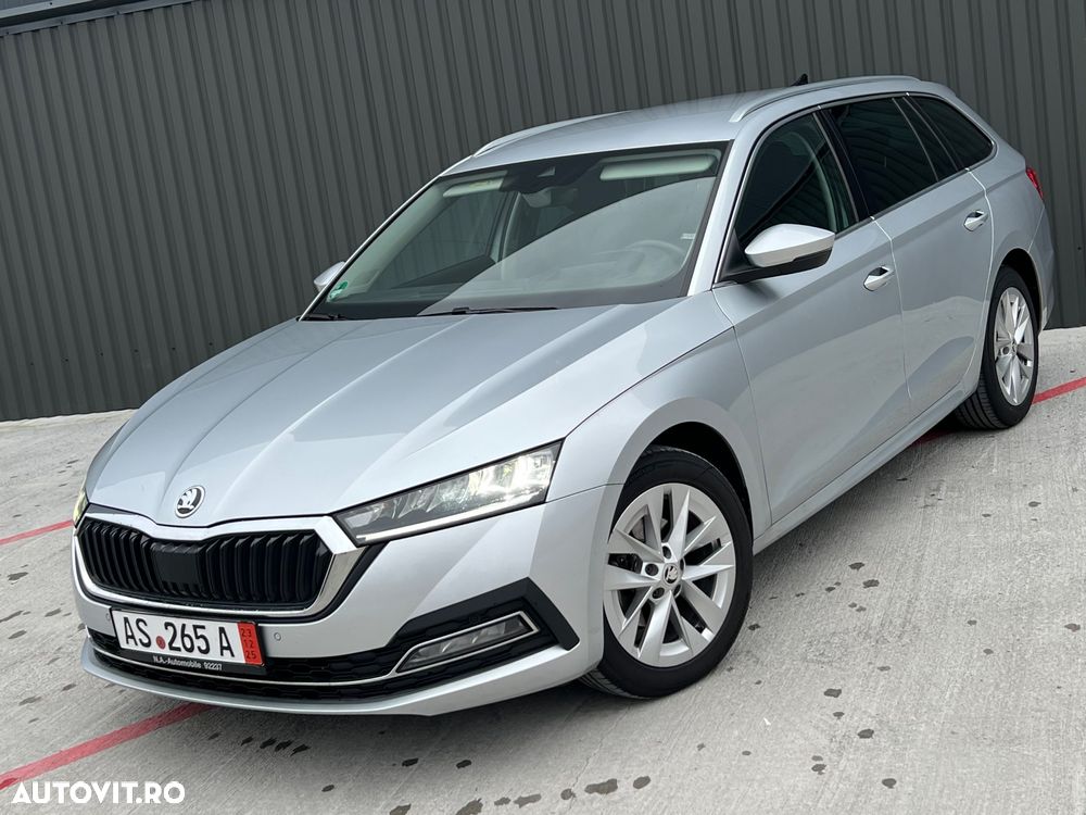 Skoda Octavia Combi 2.0 TDI DSG First Edition - 1