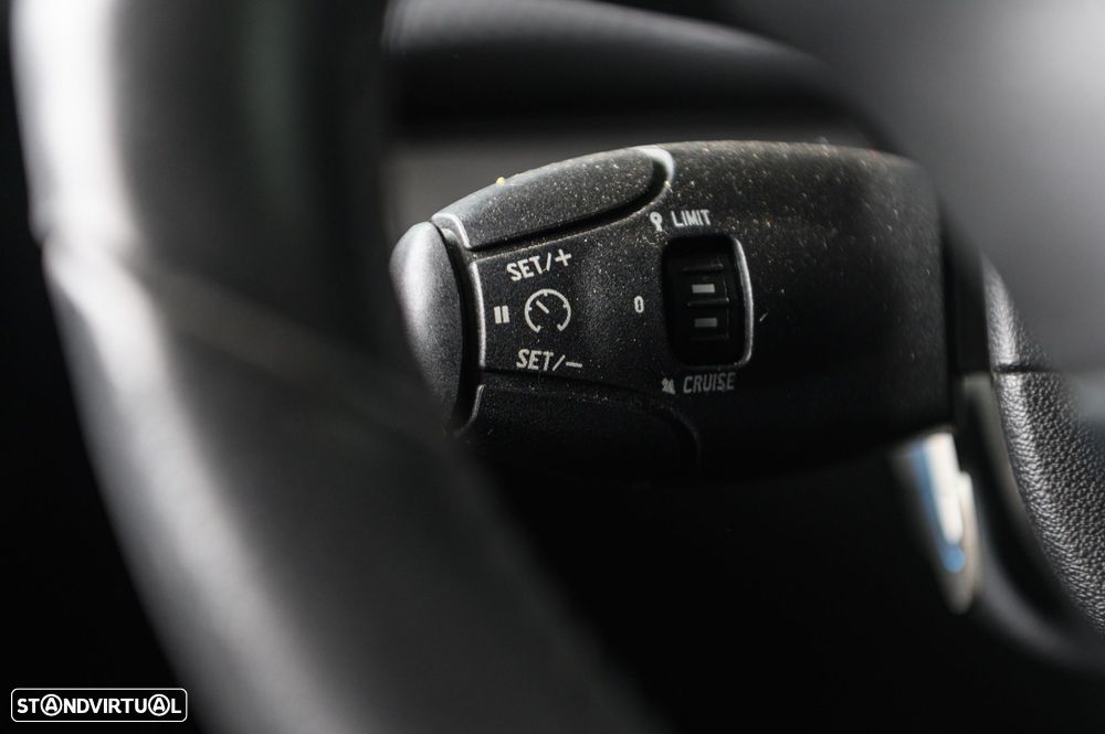 Peugeot 208 1.2 PureTech Style - 35