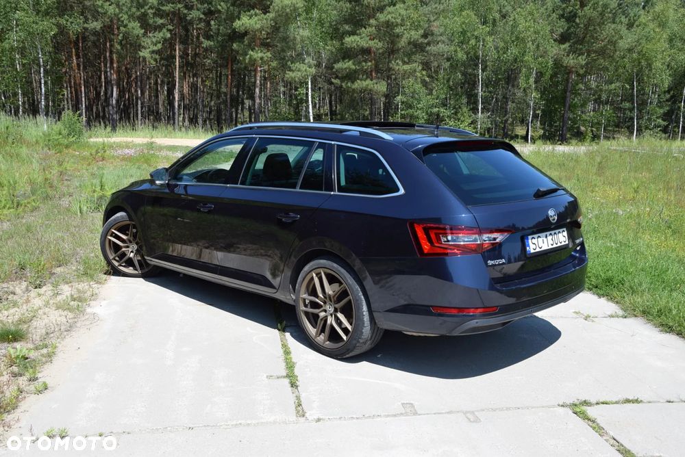 Skoda Superb 2.0 TDI SCR 4x4 Ambition DSG - 4