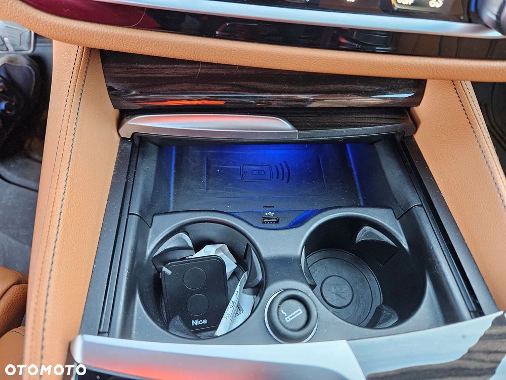 BMW Seria 5 530i - 14