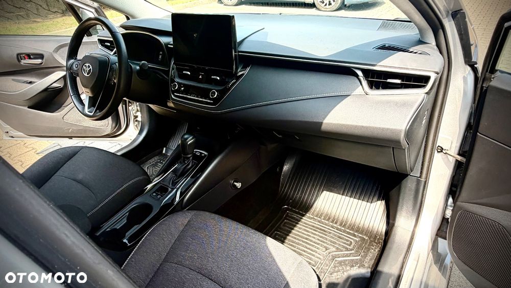 Toyota Corolla - 11