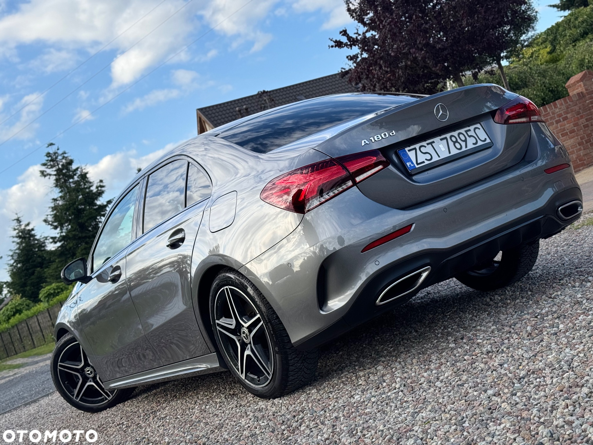 Mercedes-Benz Klasa A 180 d 7G-DCT AMG Line - 12