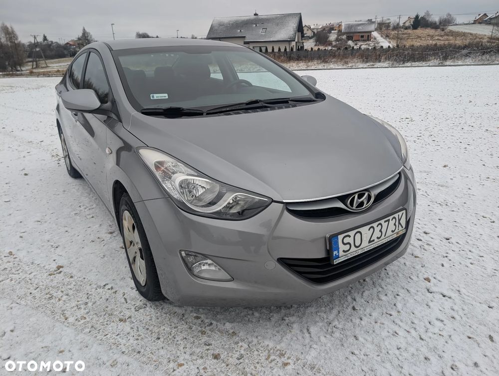 Hyundai Elantra 1.6 Comfort - 15