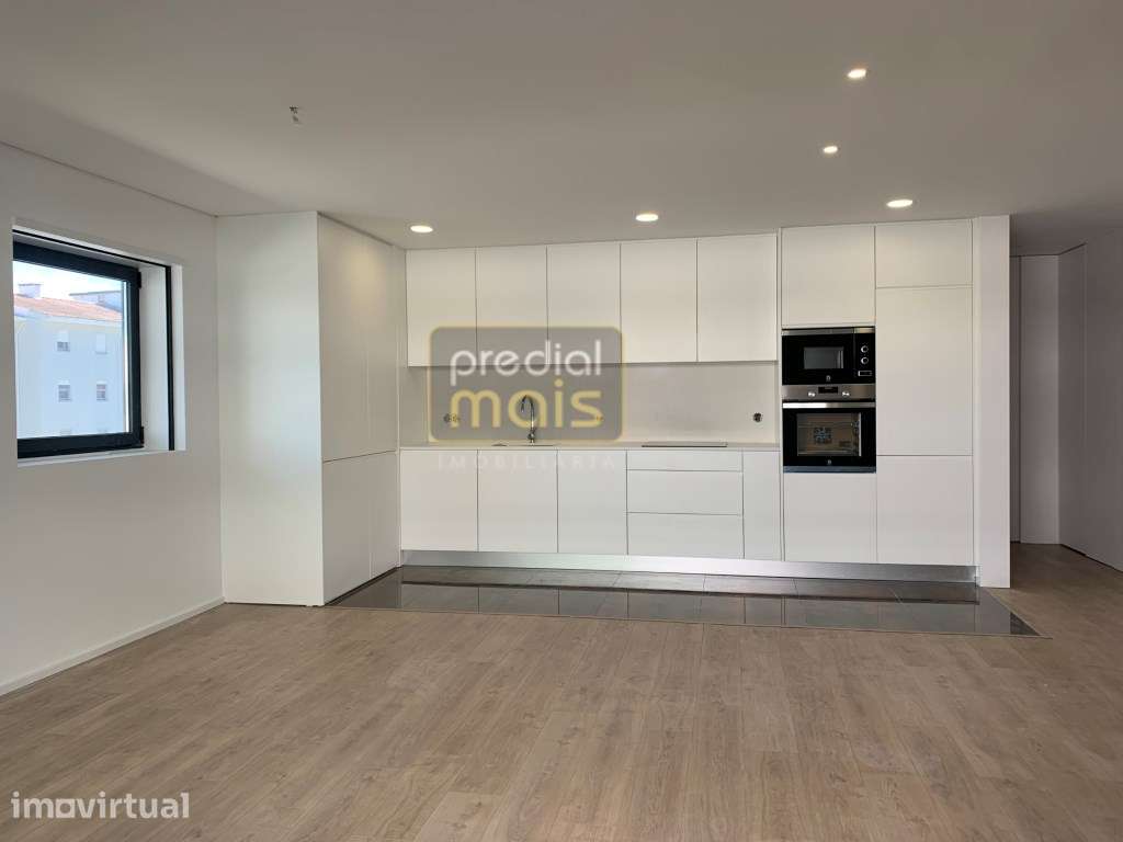 APARTAMENTO T1 NOVO C/ TERRAÇO - JUNTO AO CENTRO - Grande imagem: 2/7