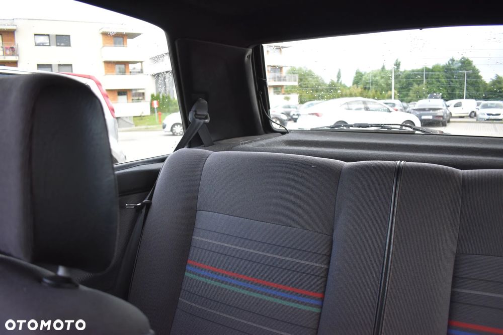 Volkswagen Golf 1.8 GT Special - 12